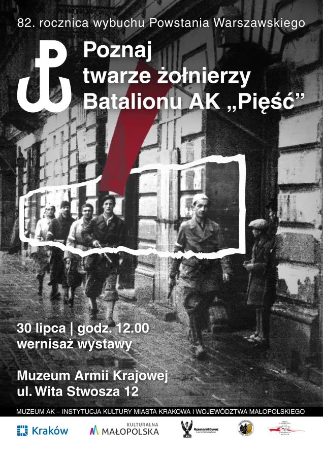 Plakat promujący wystawę o żołnierzach Batalionu AK „Pięść” z okazji 82. rocznicy Powstania Warszawskiego